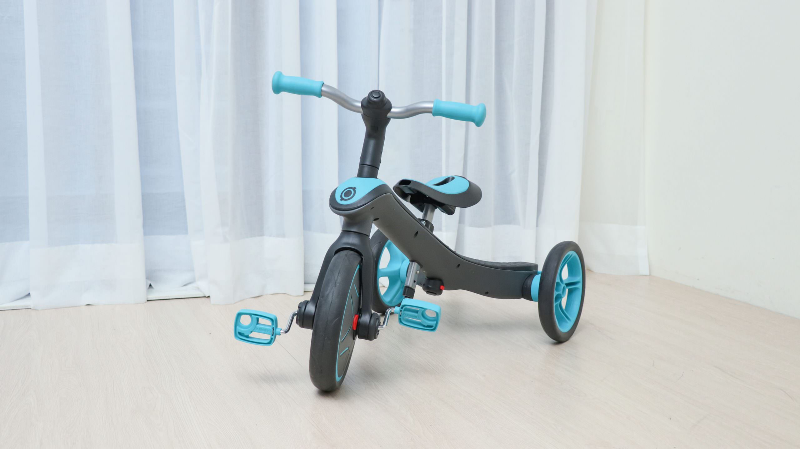 從8個月玩到5歲｜法國Globber TRIKE 四合一多功能三輪車(可變成滑步車 